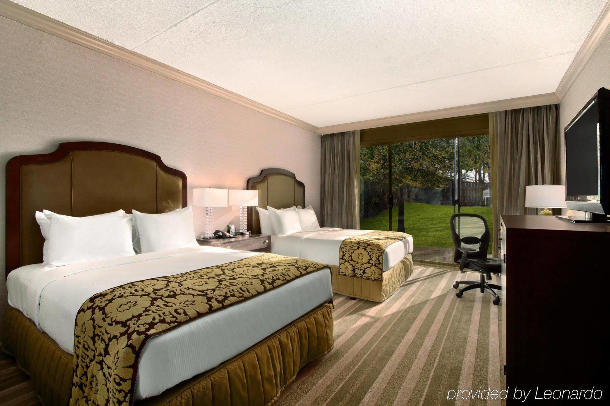Hilton Westchester Rye Brook Номер фото