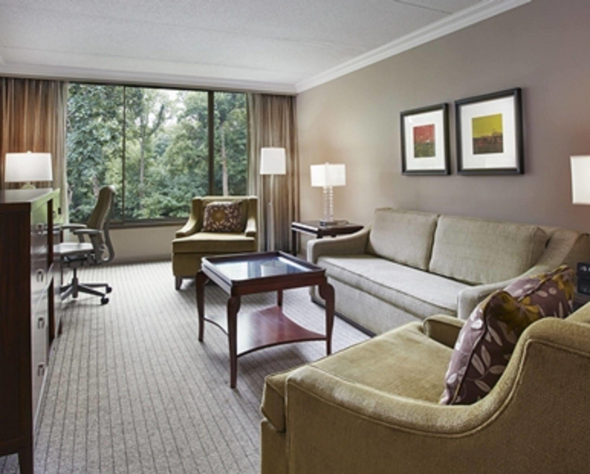 Hilton Westchester Rye Brook Экстерьер фото