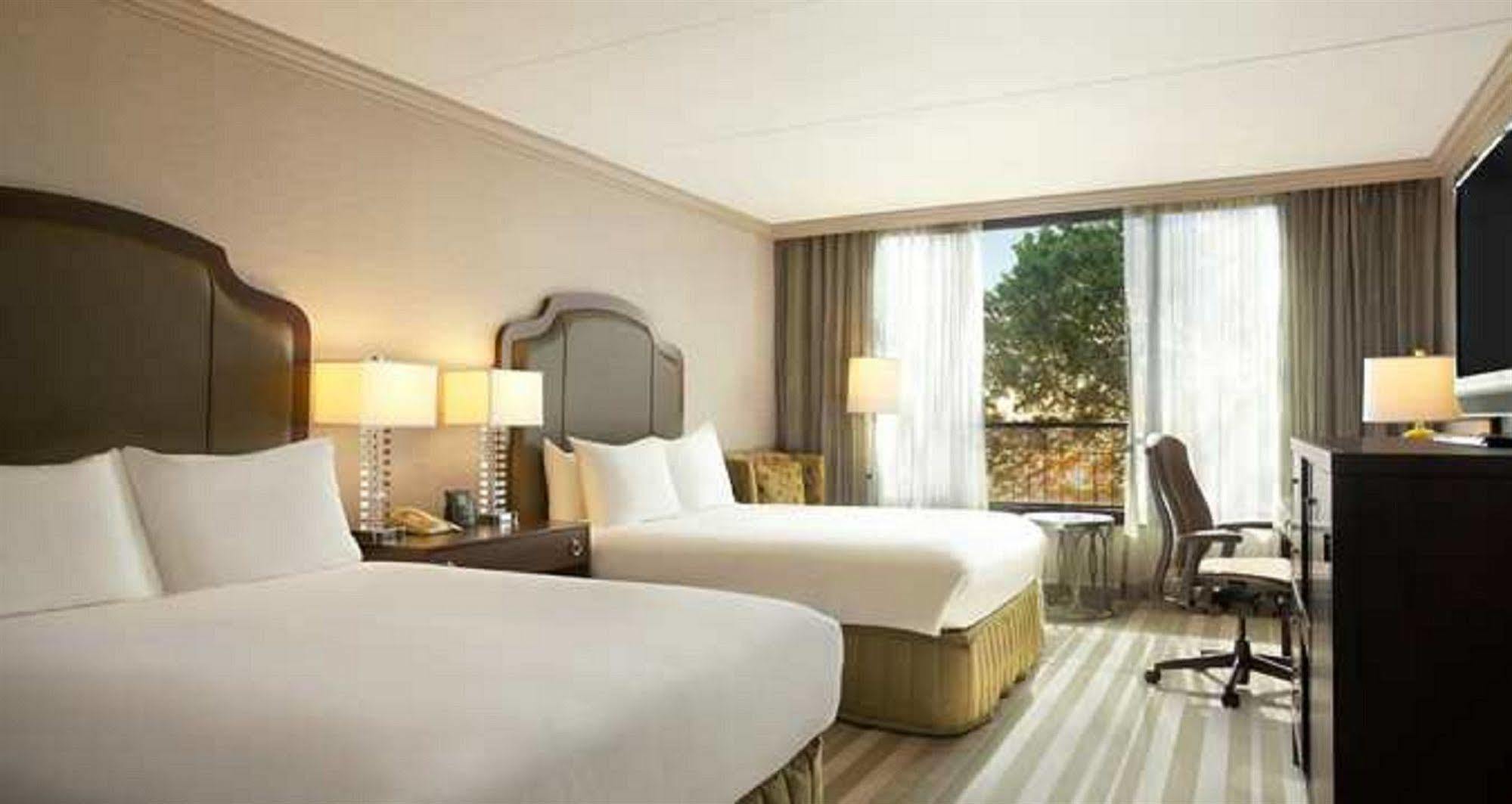 Hilton Westchester Rye Brook Экстерьер фото