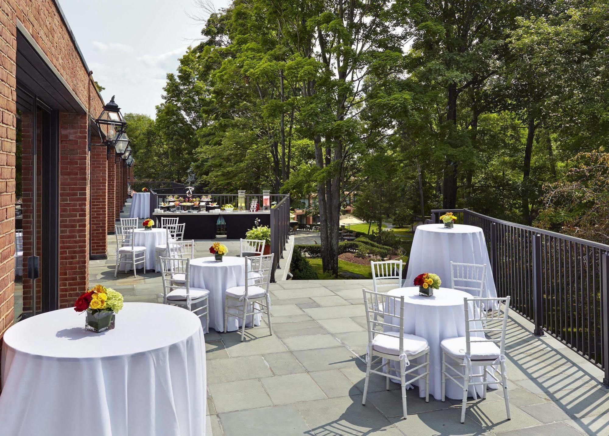Hilton Westchester Rye Brook Экстерьер фото